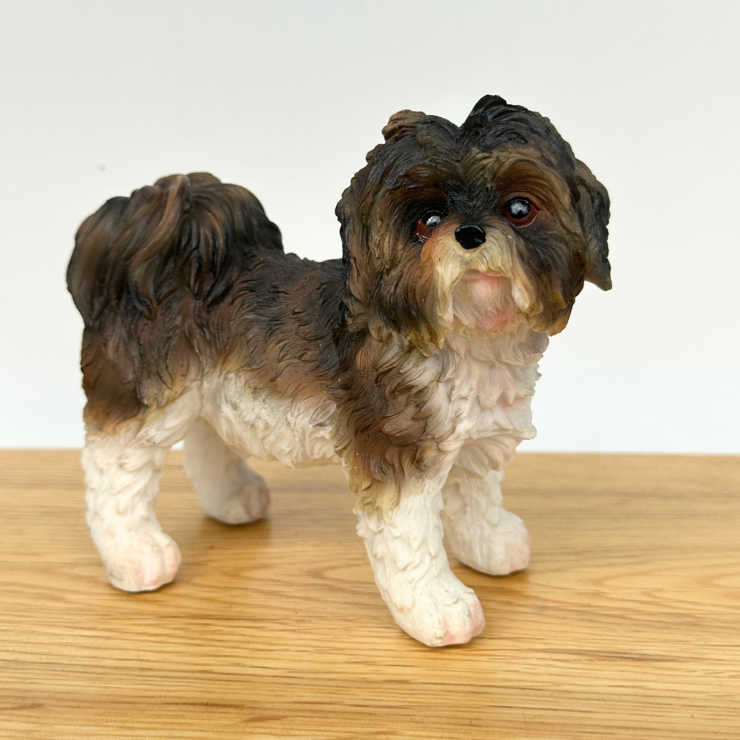 Brown Shih Tzu ornament figurine quality realistic Leonardo range. Gift boxed.