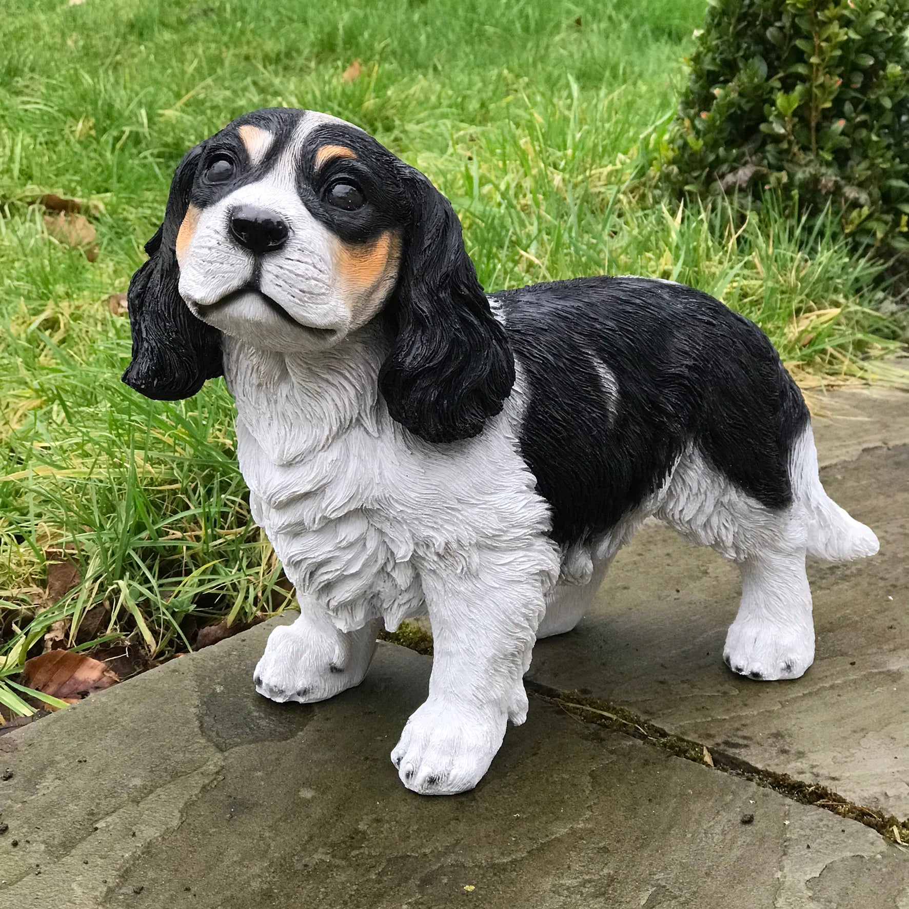 Large (31cm) Cavalier King Charles Spaniel figurine, heavy weight home or garden decoration
