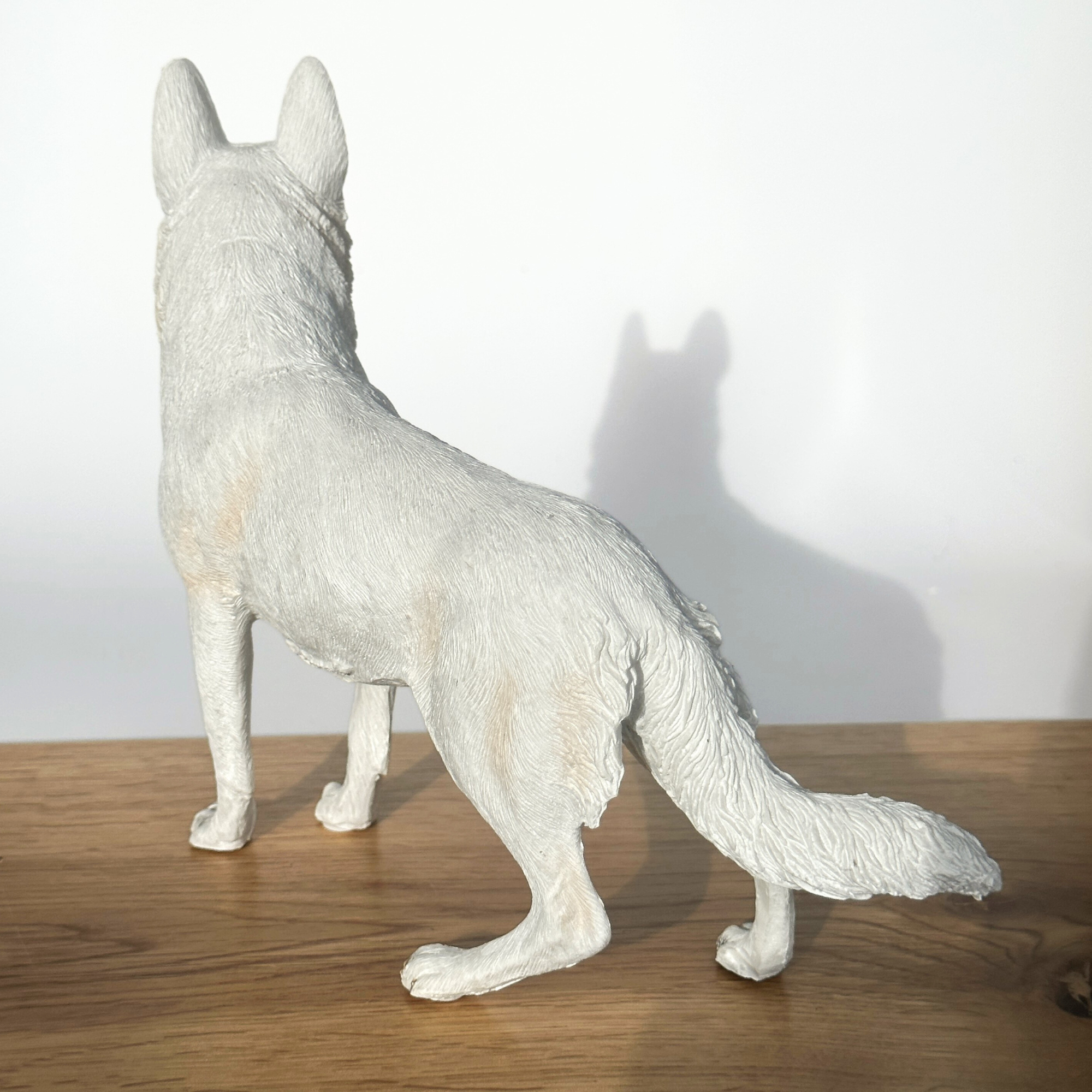 White Alsatian German Shepherd ornament, quality lifelike figurine by Leonardo. Gift boxed