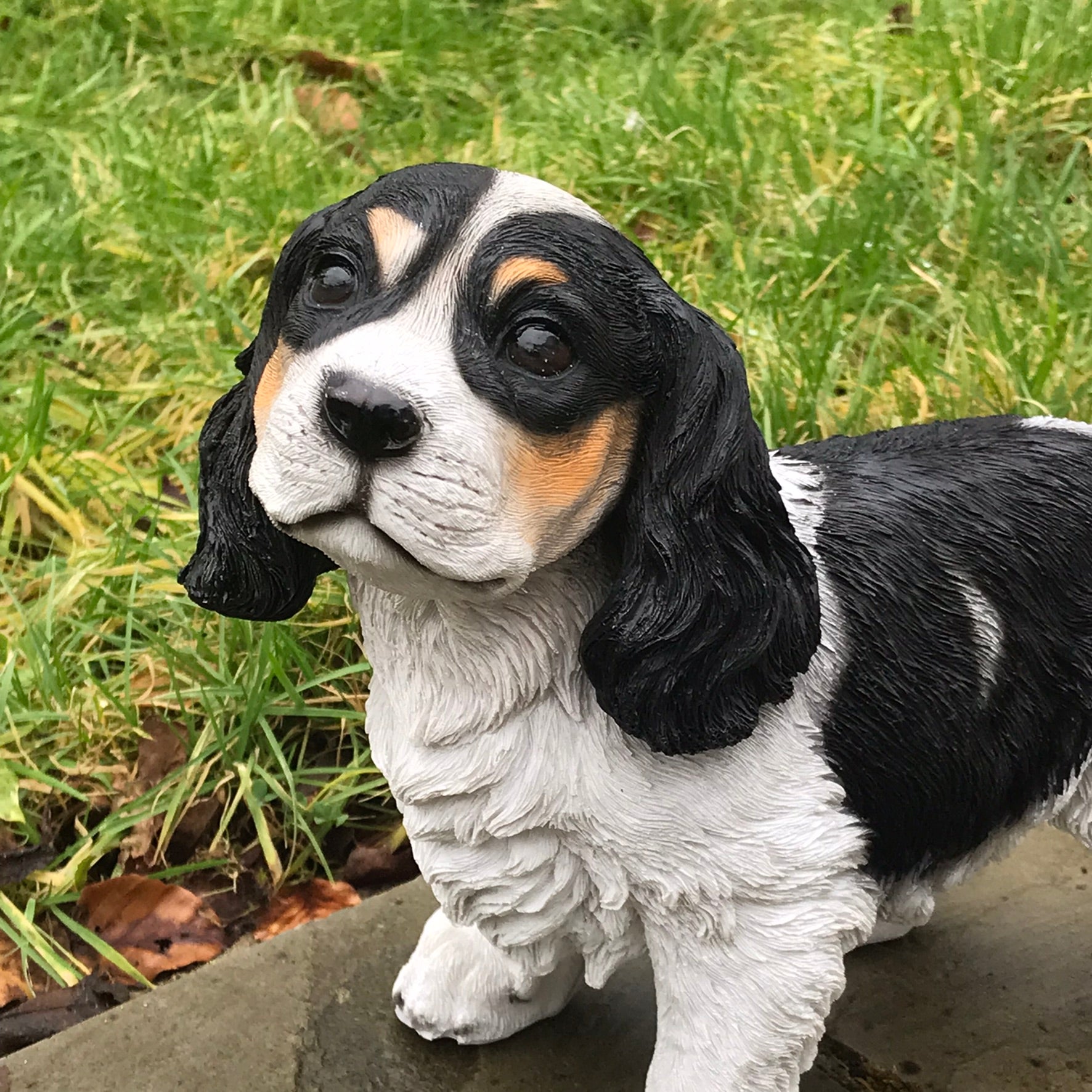 Large (31cm) Cavalier King Charles Spaniel figurine, heavy weight home or garden decoration