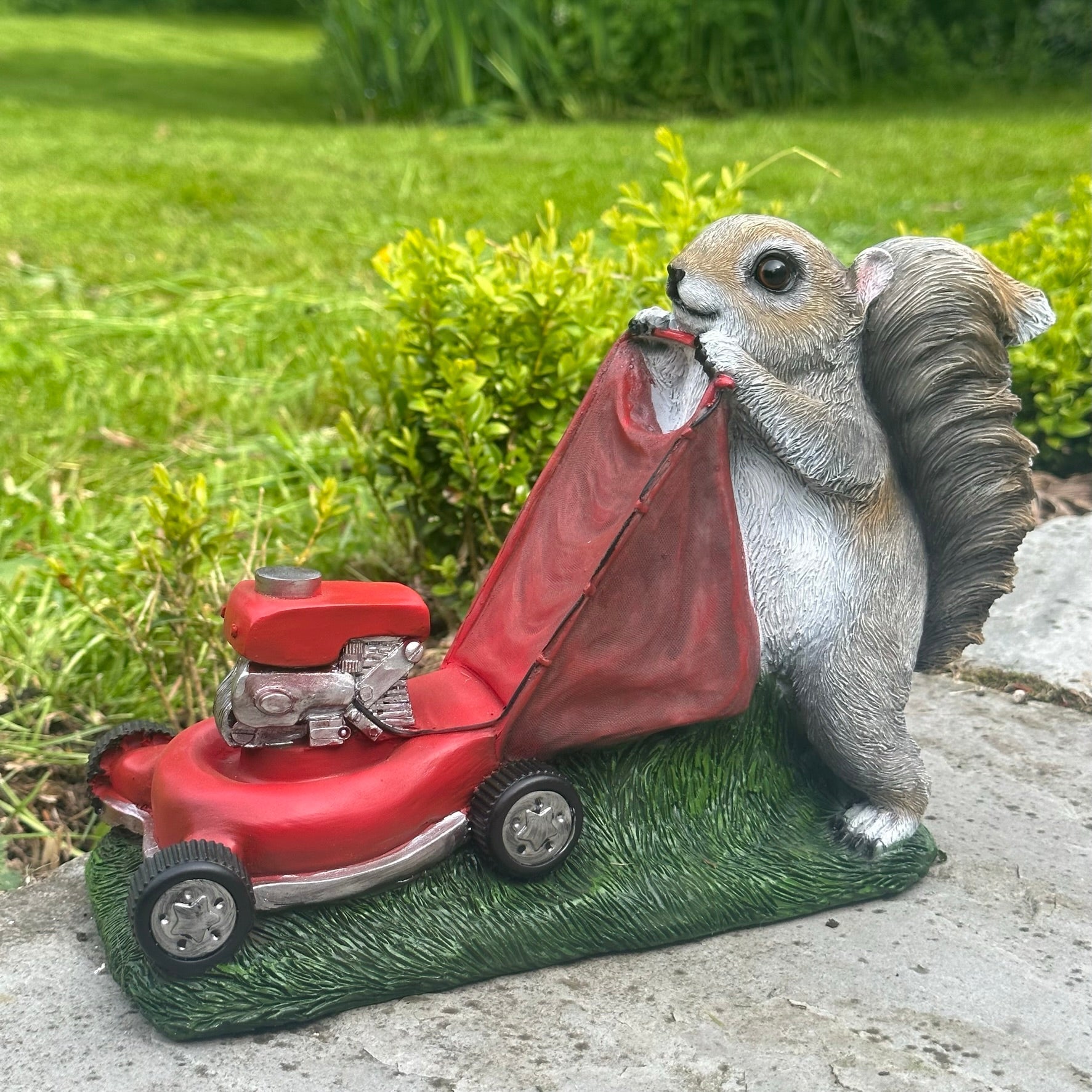 Squirrel lawnmower grass cutter ornament garden decor