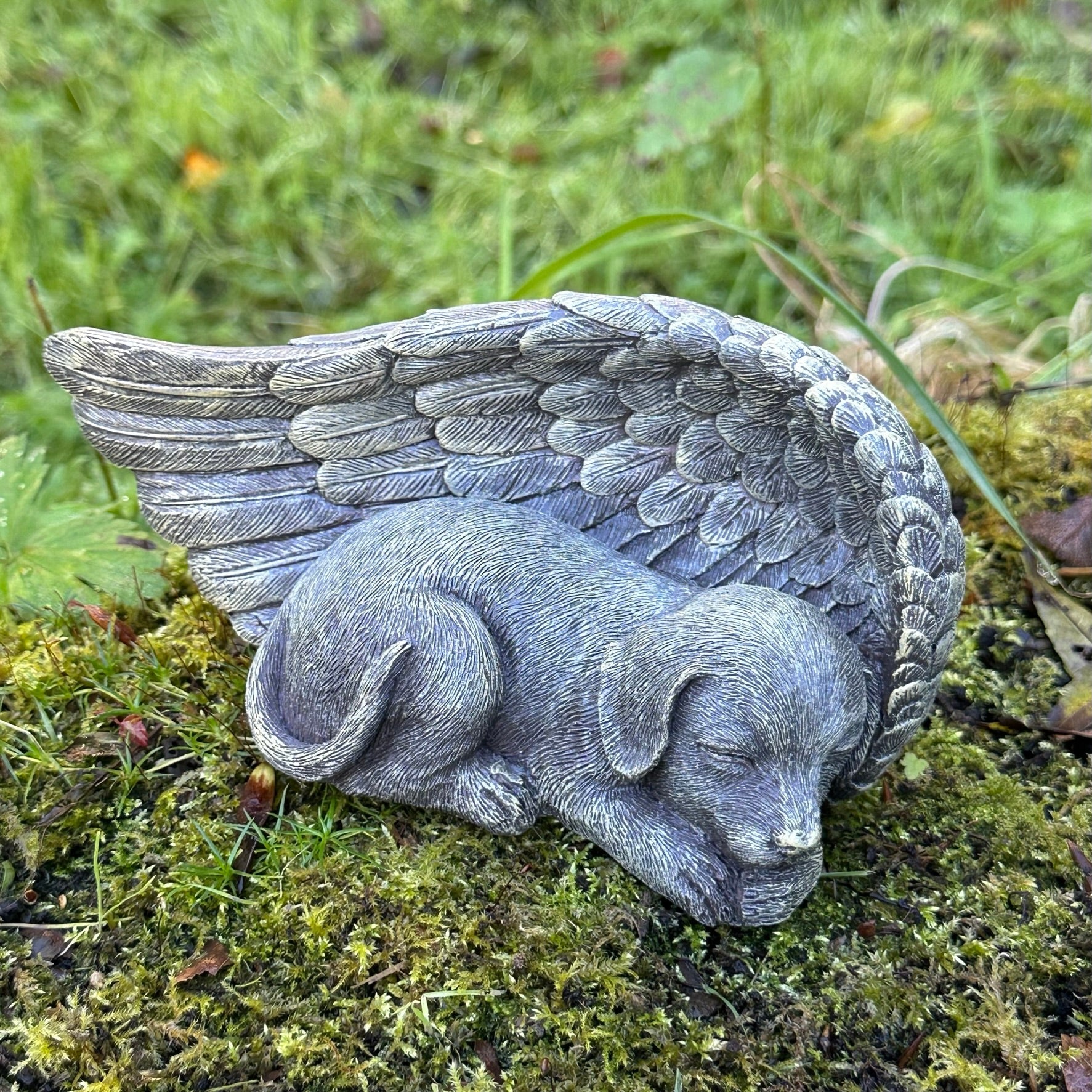 Dog with Angel Wings memorial grave marker or pet loss gift, 17cm