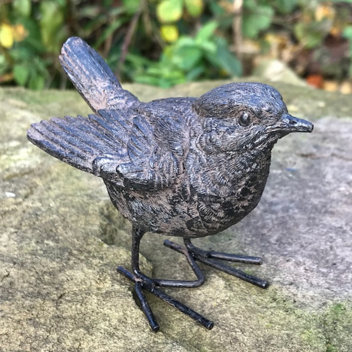 Set of 3 bronze effect Wrens indoor or outdoor decoration great bird lover gift